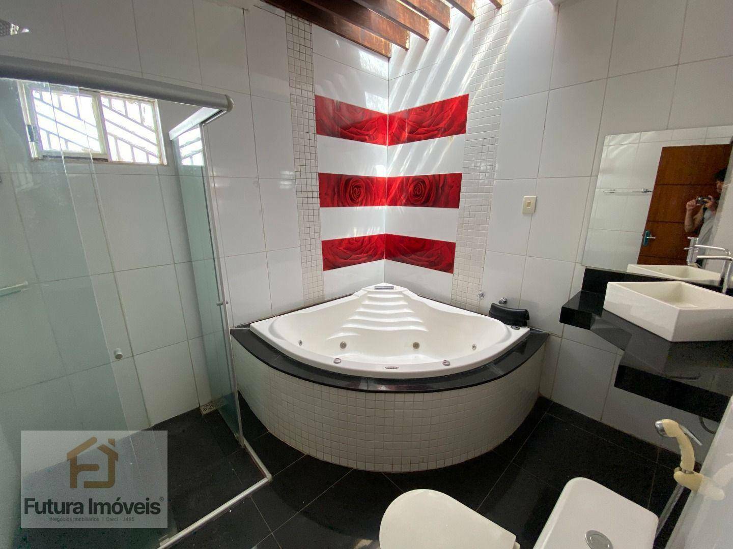 Casa para alugar com 4 quartos, 170m² - Foto 32