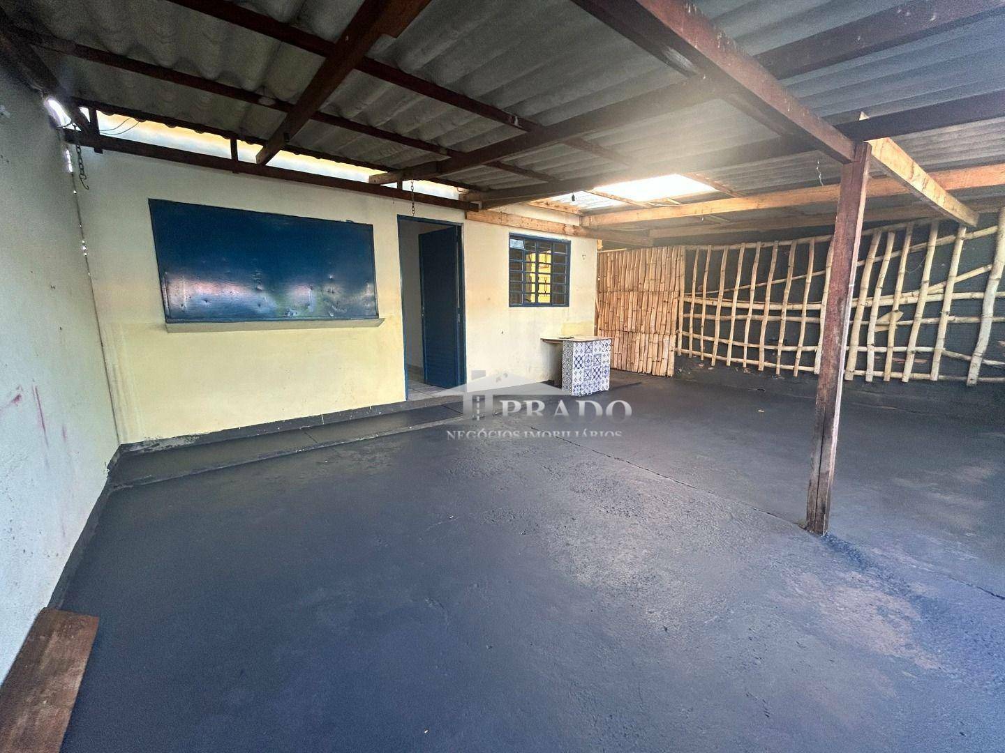 Casa para alugar com 2 quartos, 40m² - Foto 4