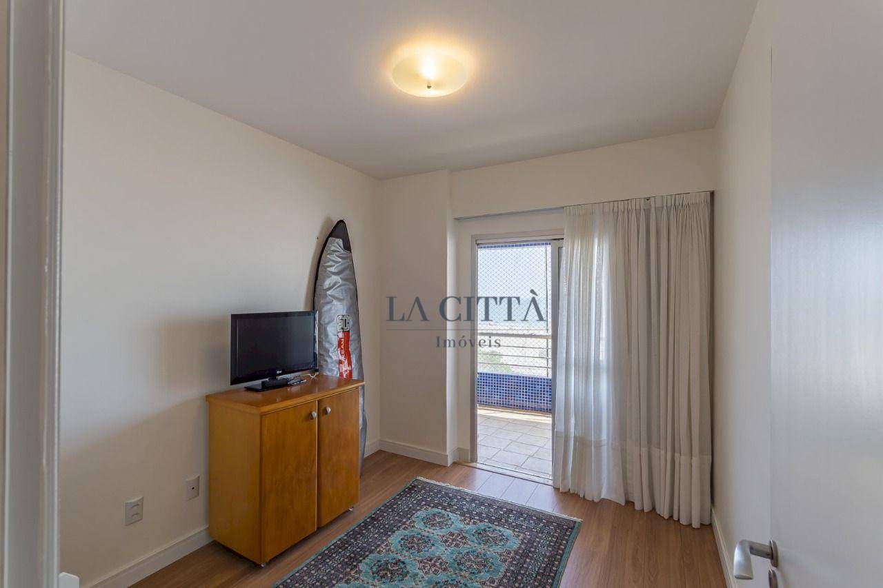 Apartamento à venda com 3 quartos, 177m² - Foto 16