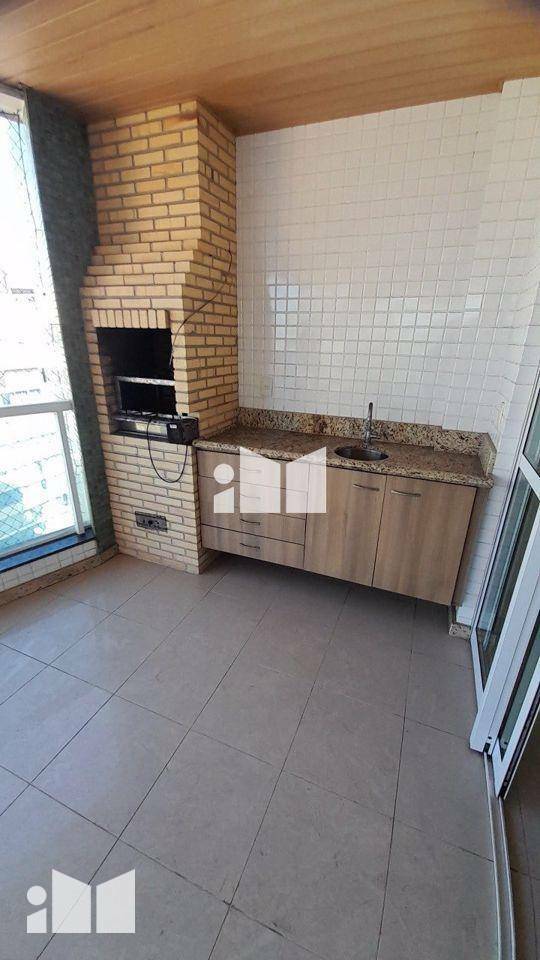 Apartamento à venda com 4 quartos, 157m² - Foto 3