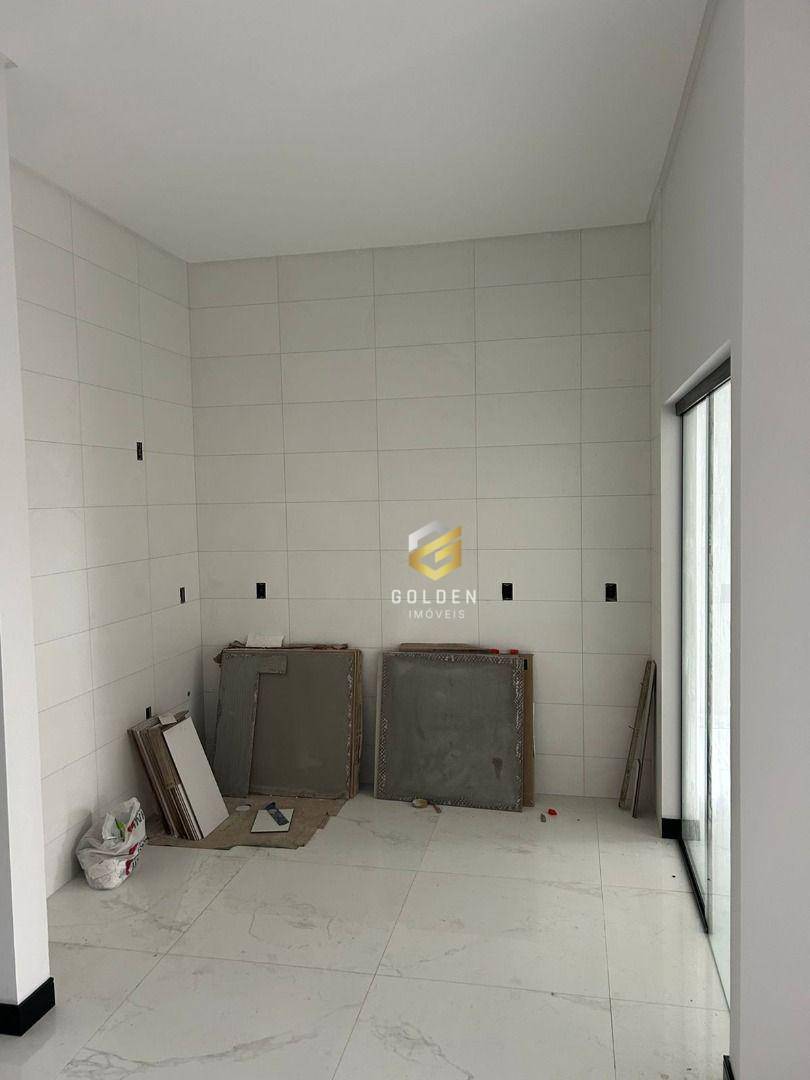 Casa à venda com 3 quartos, 111m² - Foto 6