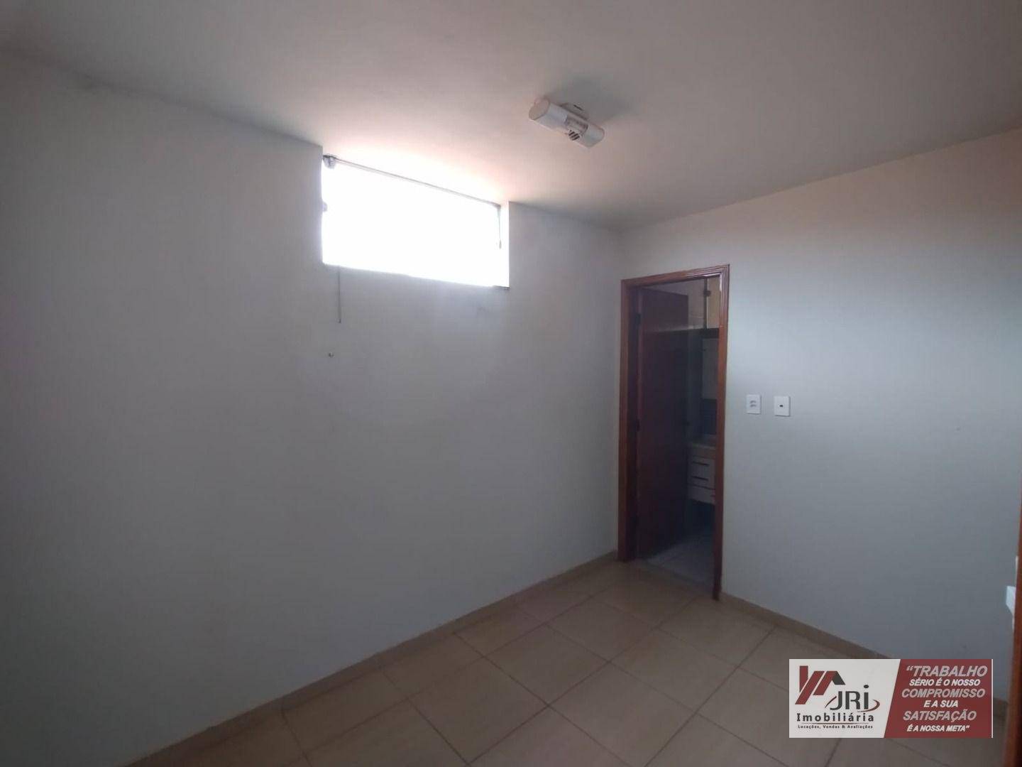 Casa à venda com 3 quartos, 155m² - Foto 11