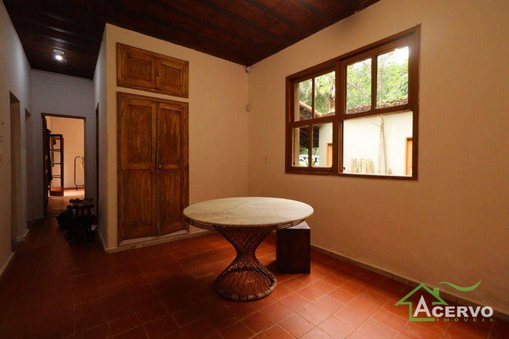 Chácara para alugar com 3 quartos, 204m² - Foto 10