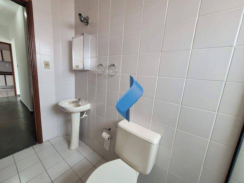 Apartamento para alugar com 3 quartos, 88m² - Foto 14