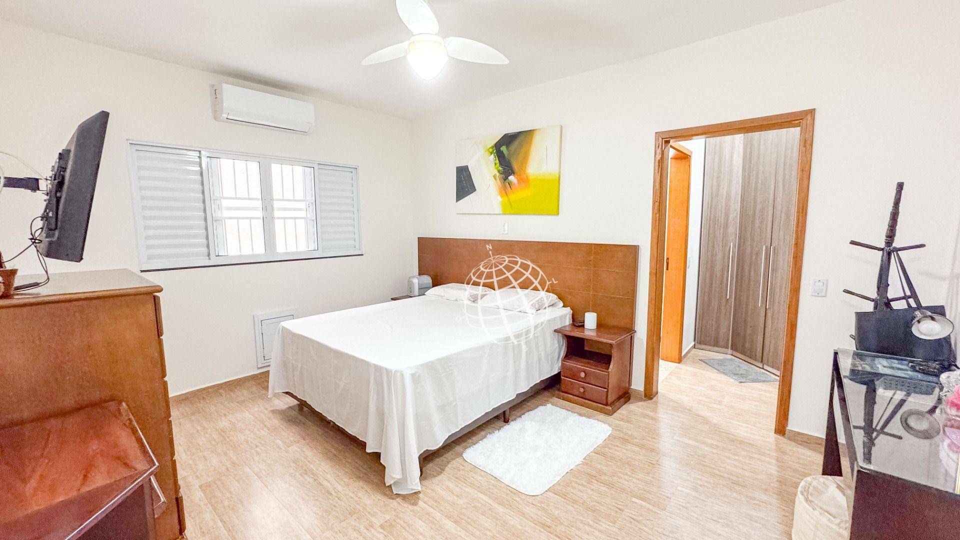 Casa à venda com 5 quartos, 320m² - Foto 11