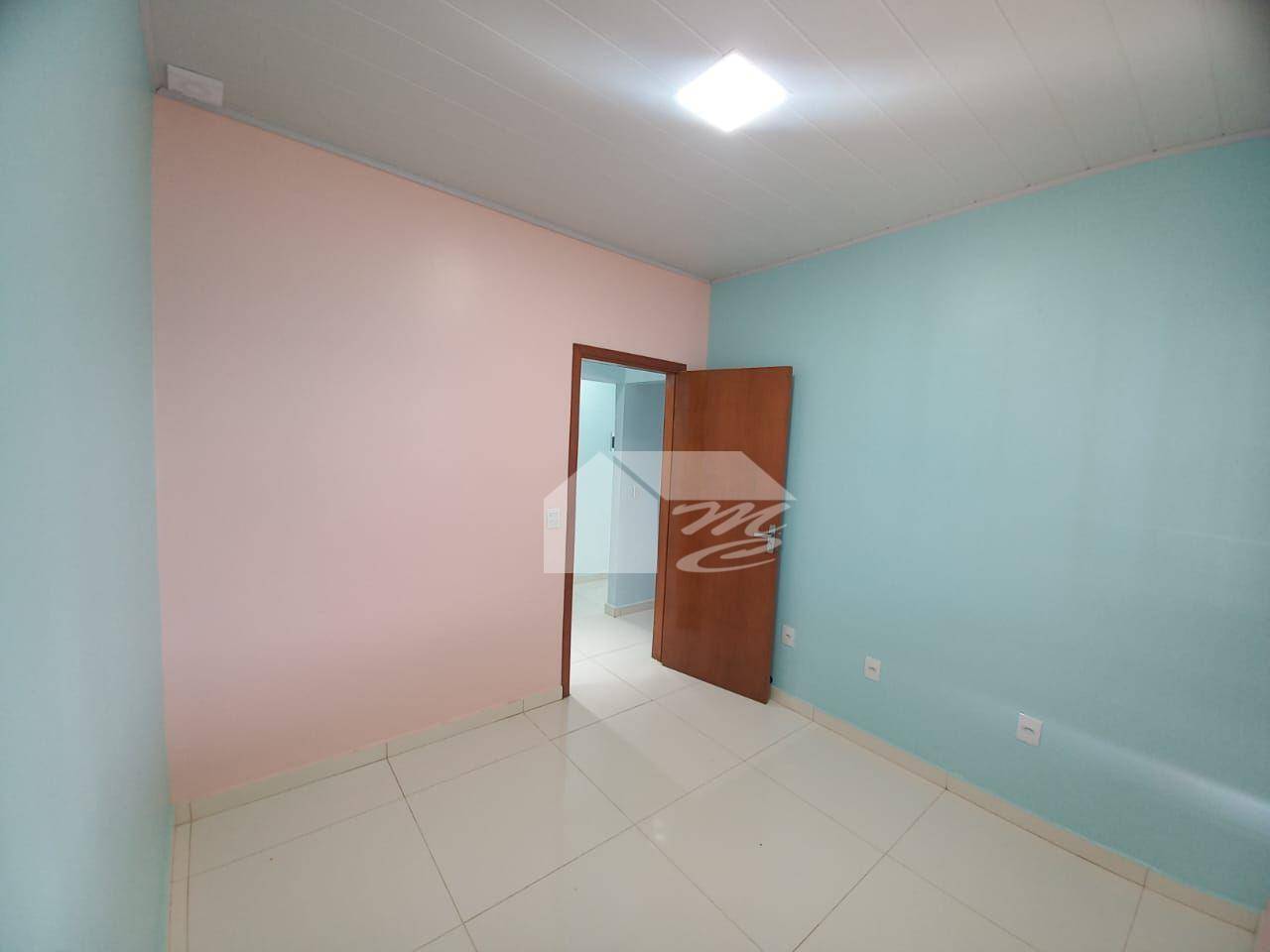 Casa à venda com 3 quartos, 200m² - Foto 25