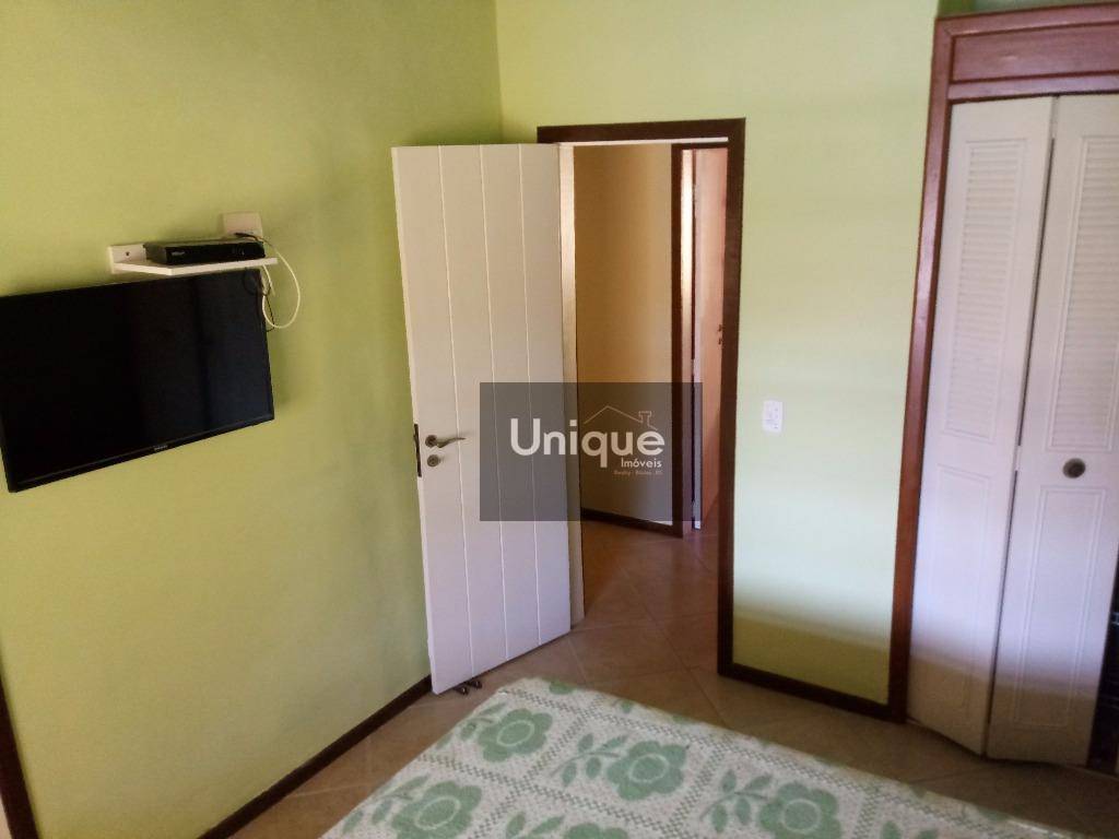 Casa à venda com 3 quartos, 200m² - Foto 10