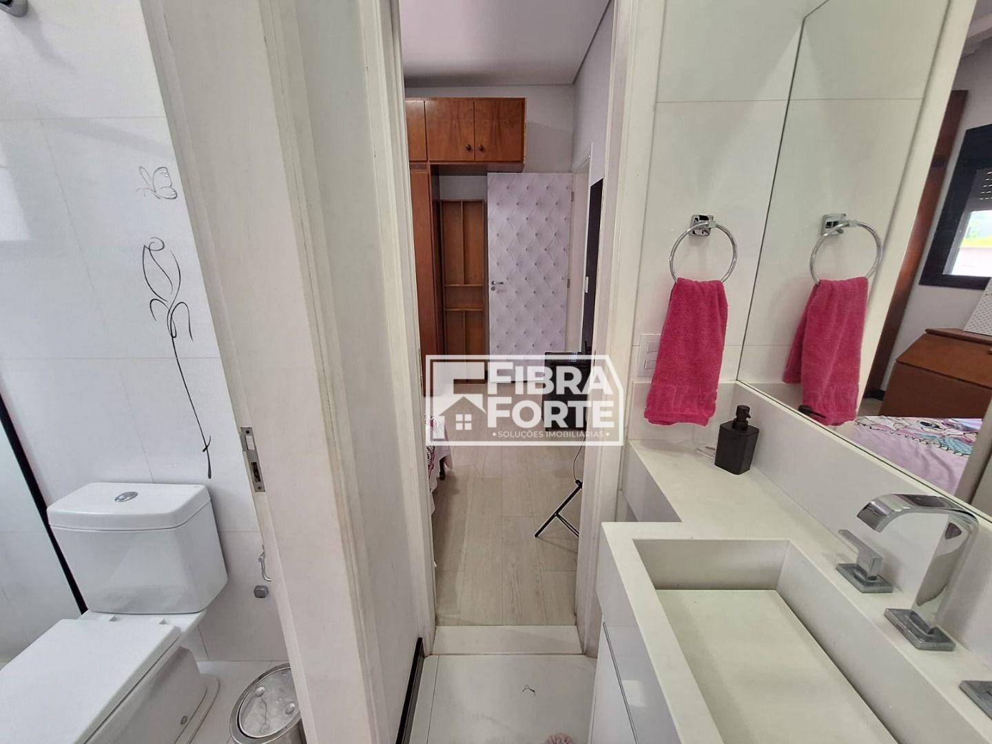 Casa de Condomínio à venda com 3 quartos, 250m² - Foto 40