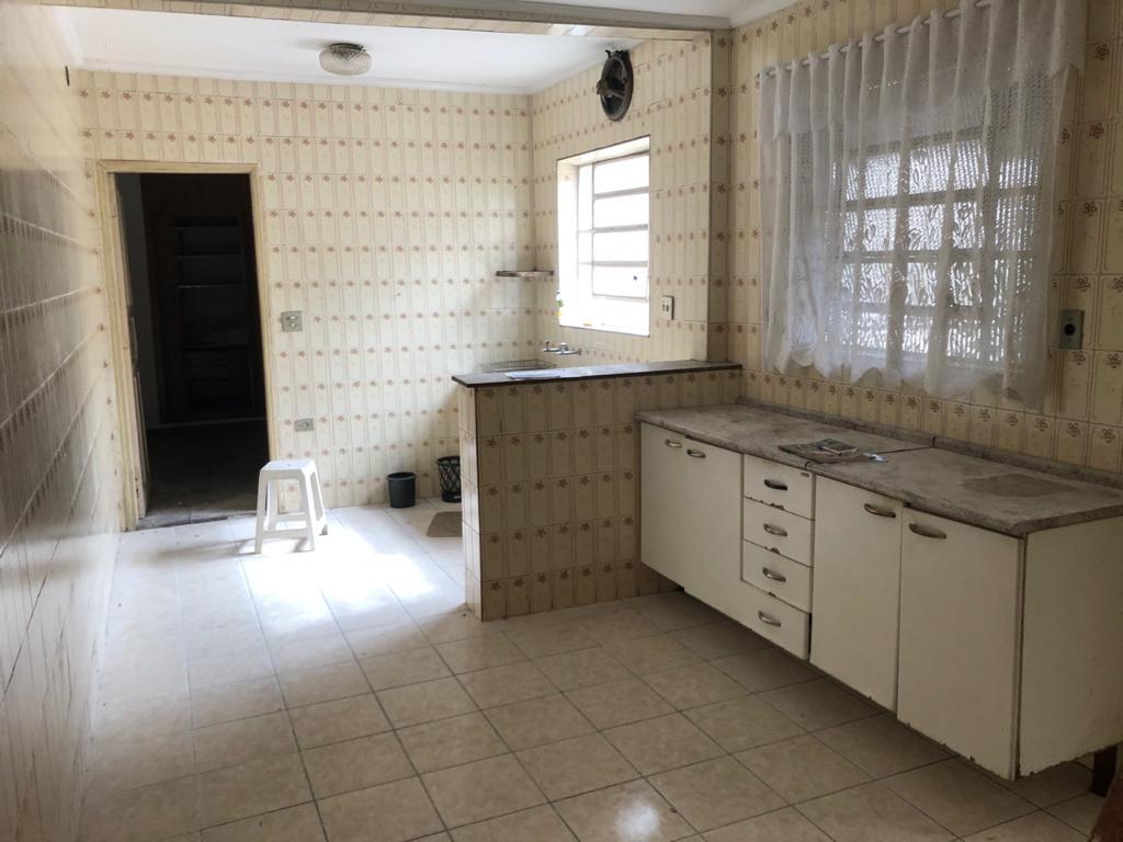 Casa à venda com 2 quartos, 125m² - Foto 2