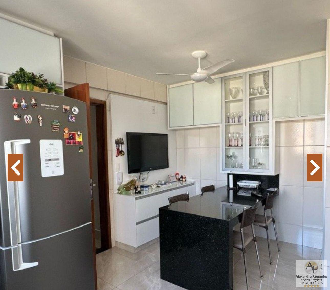 Apartamento à venda com 3 quartos, 144m² - Foto 12