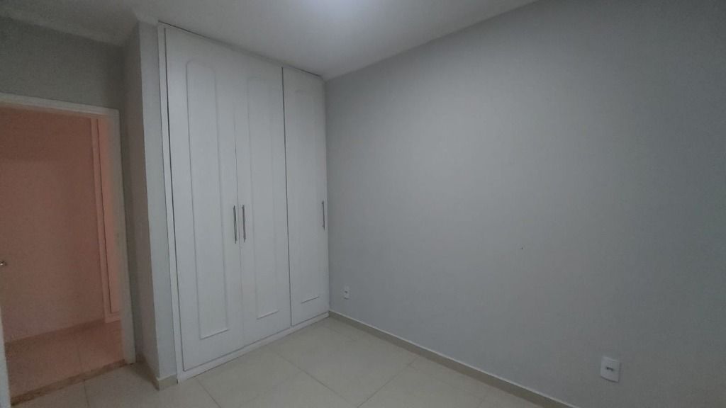 Casa à venda com 3 quartos, 200m² - Foto 11