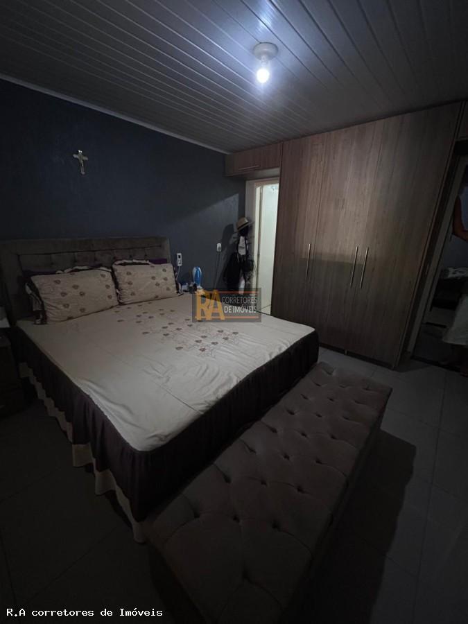 Casa à venda com 3 quartos, 323m² - Foto 10