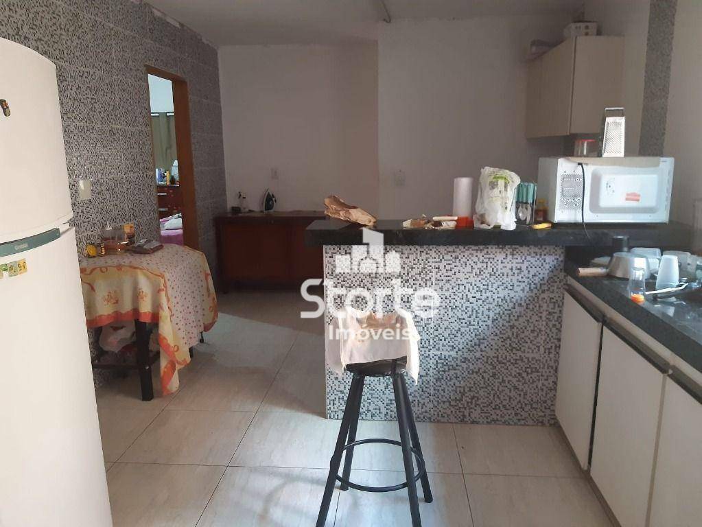 Casa à venda com 2 quartos, 100m² - Foto 5