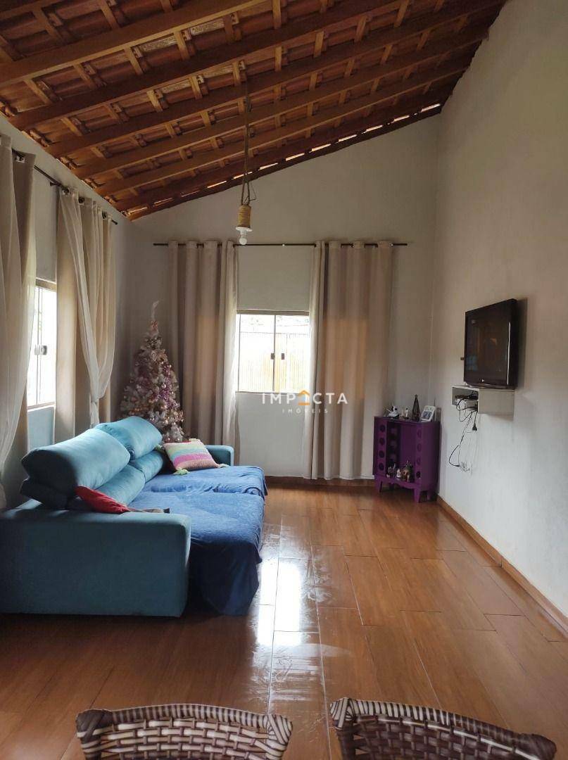 Chácara à venda com 2 quartos, 500M2 - Foto 2