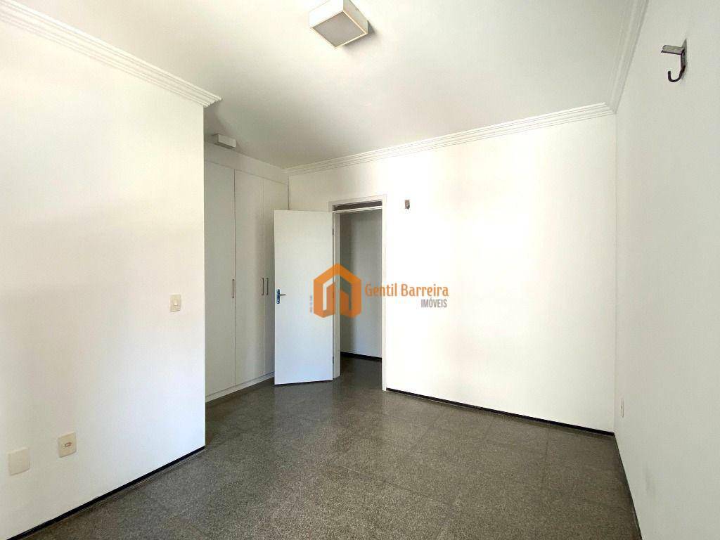 Apartamento à venda com 3 quartos, 215m² - Foto 12