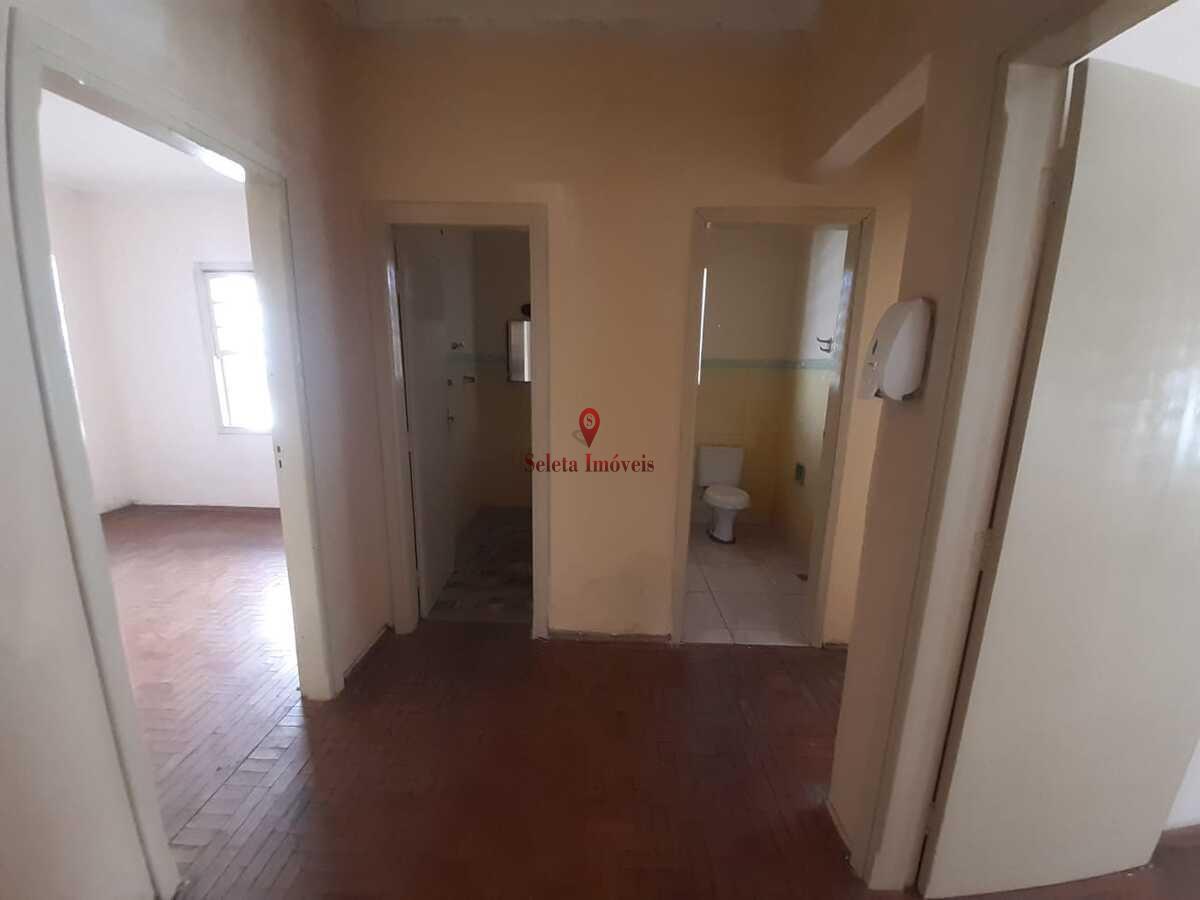 Casa à venda com 4 quartos, 372m² - Foto 12