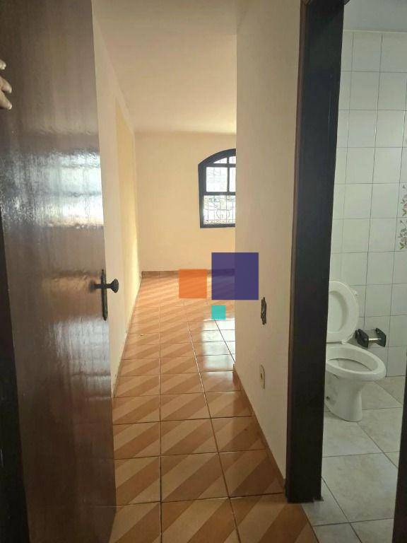 Sobrado à venda com 3 quartos, 215m² - Foto 3