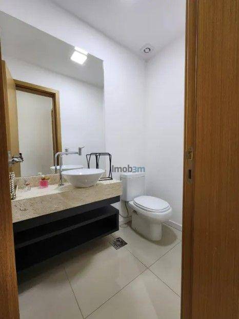 Apartamento para alugar com 3 quartos, 122m² - Foto 18