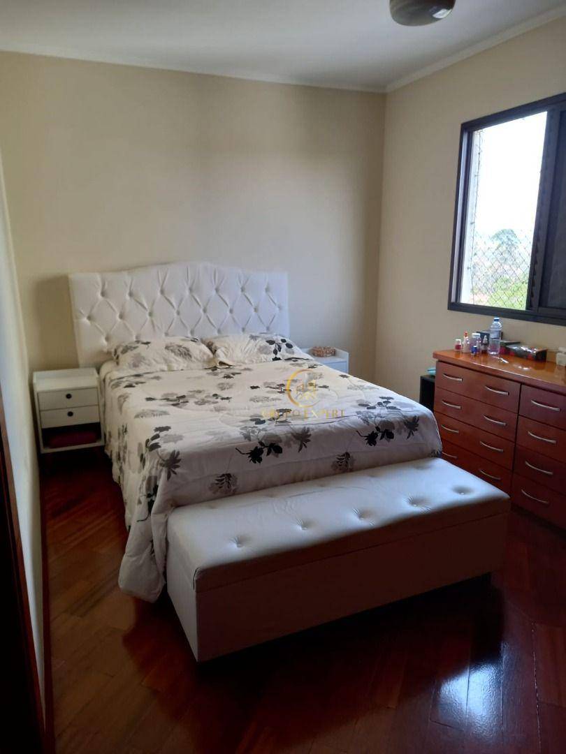 Apartamento à venda com 3 quartos, 107m² - Foto 19