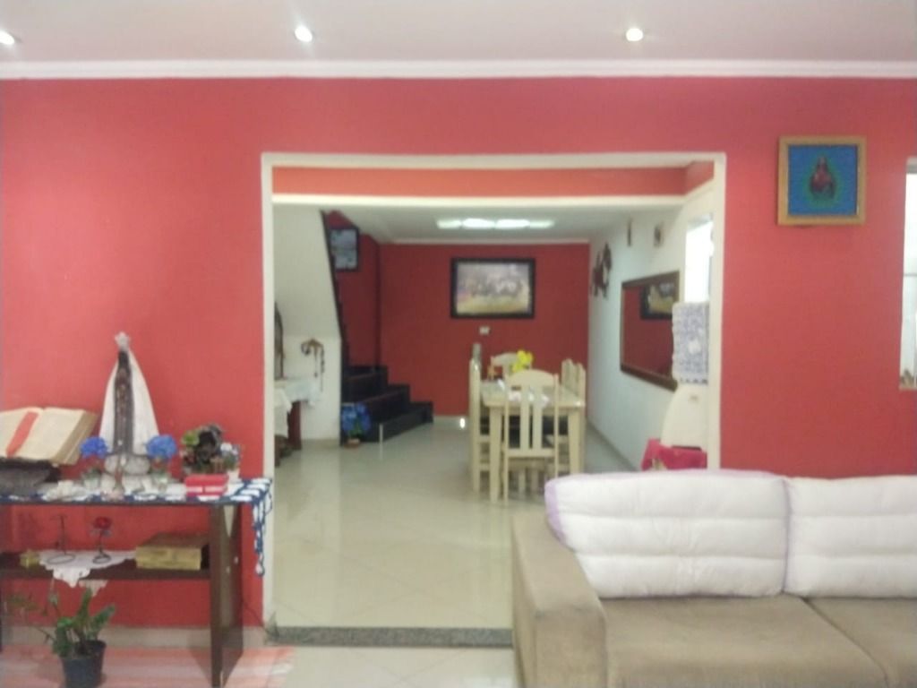 Sobrado à venda com 2 quartos, 120m² - Foto 1