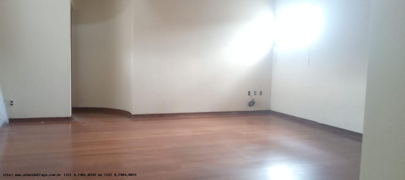 Casa para alugar com 5 quartos, 300m² - Foto 42