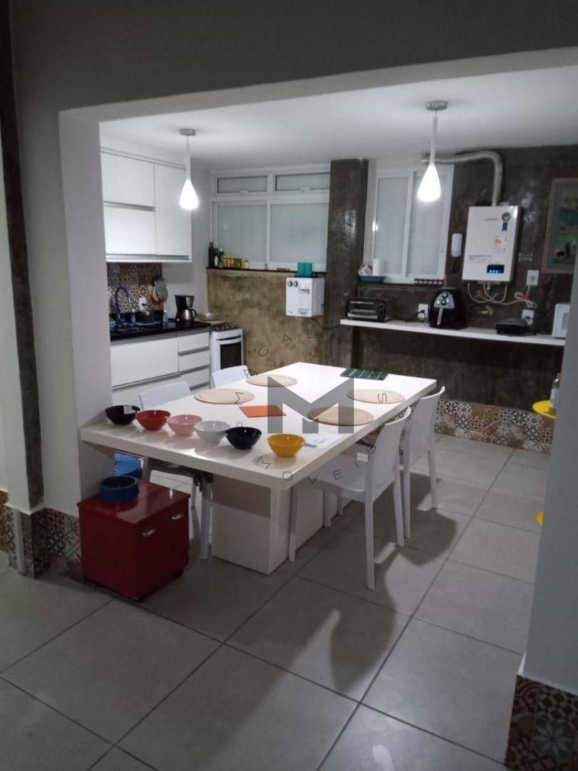 Apartamento à venda com 3 quartos, 130m² - Foto 3