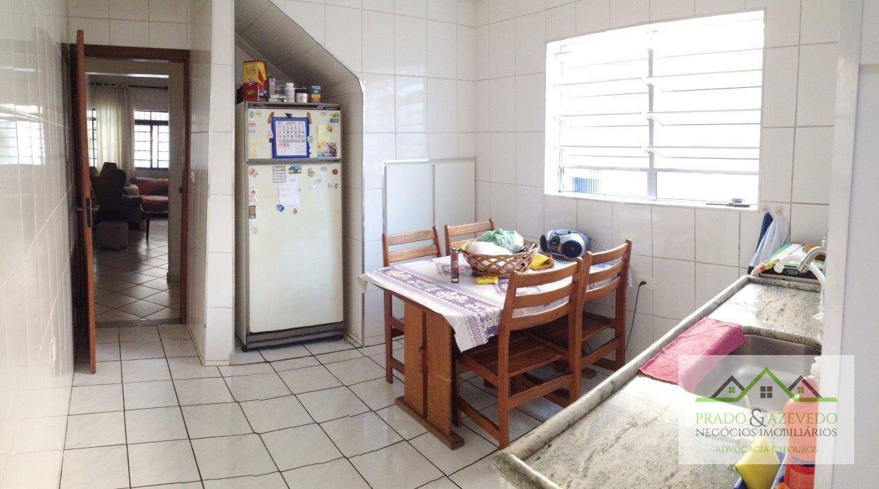 Casa à venda com 3 quartos, 170m² - Foto 4