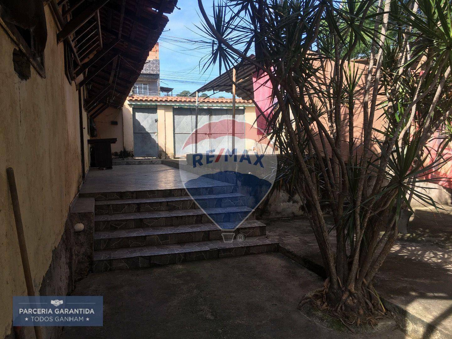 Casa à venda com 3 quartos, 360m² - Foto 30