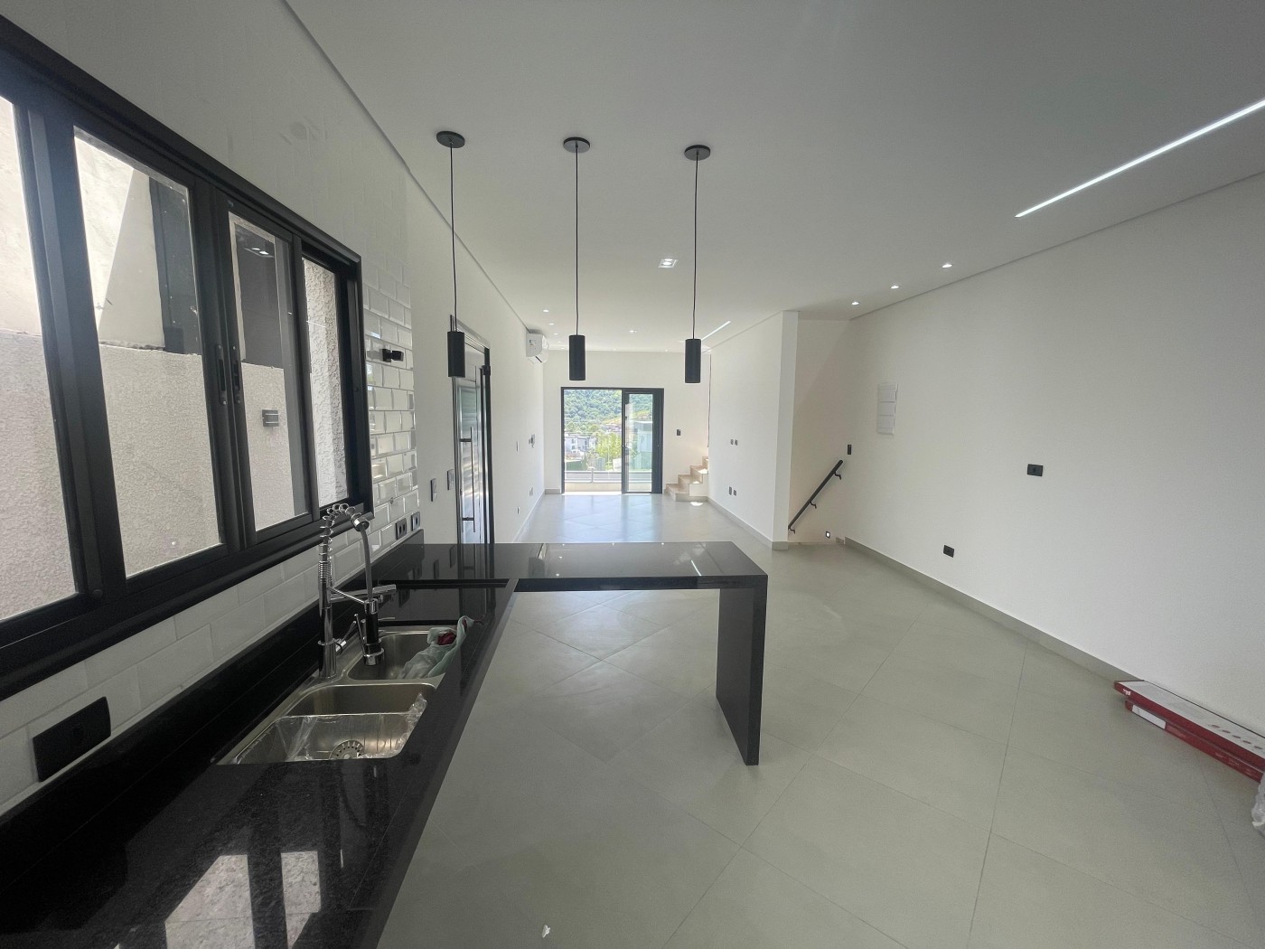 Casa à venda com 3 quartos, 152m² - Foto 8