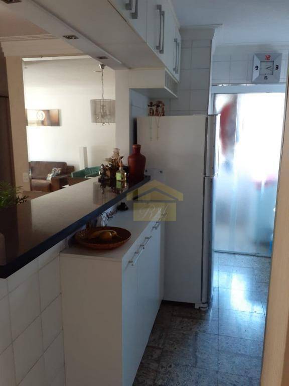 Apartamento à venda com 3 quartos, 68m² - Foto 7