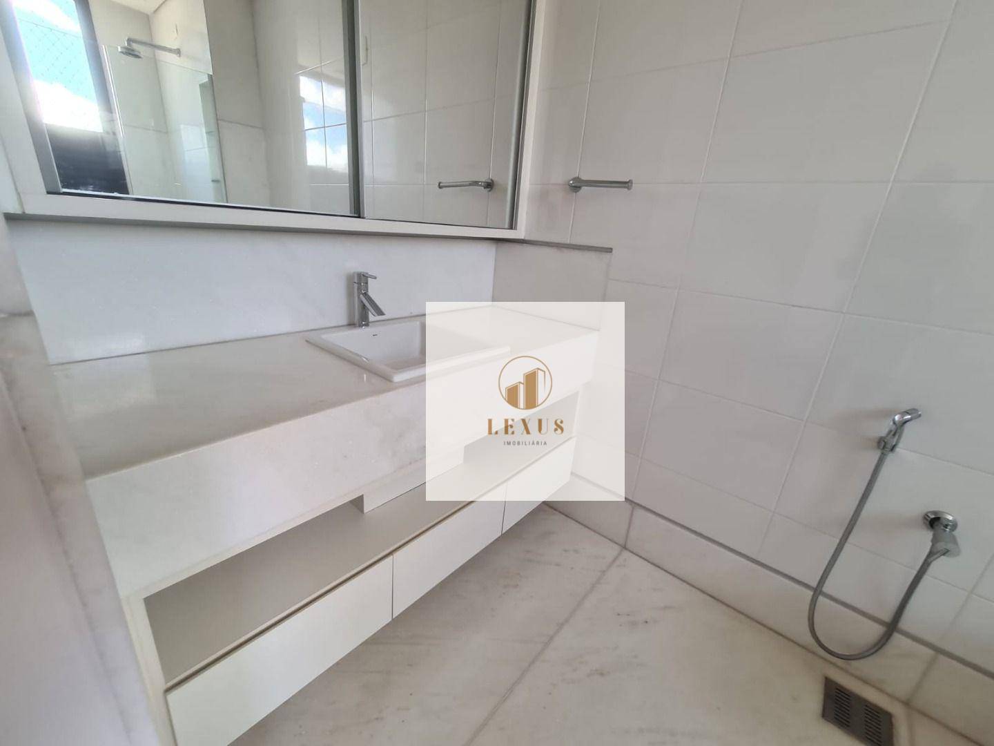 Apartamento à venda com 3 quartos, 206m² - Foto 20