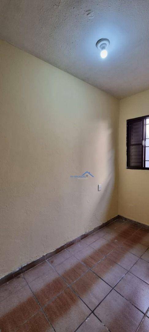 Casa à venda com 5 quartos, 200m² - Foto 10