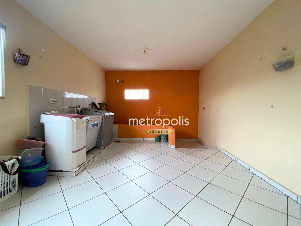 Sobrado à venda com 2 quartos, 170m² - Foto 32