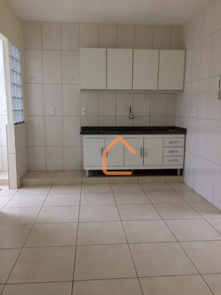 Apartamento à venda com 2 quartos, 73m² - Foto 2