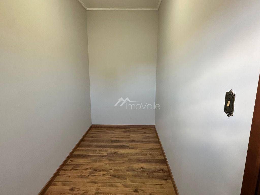 Casa de Condomínio para alugar com 4 quartos, 220m² - Foto 21