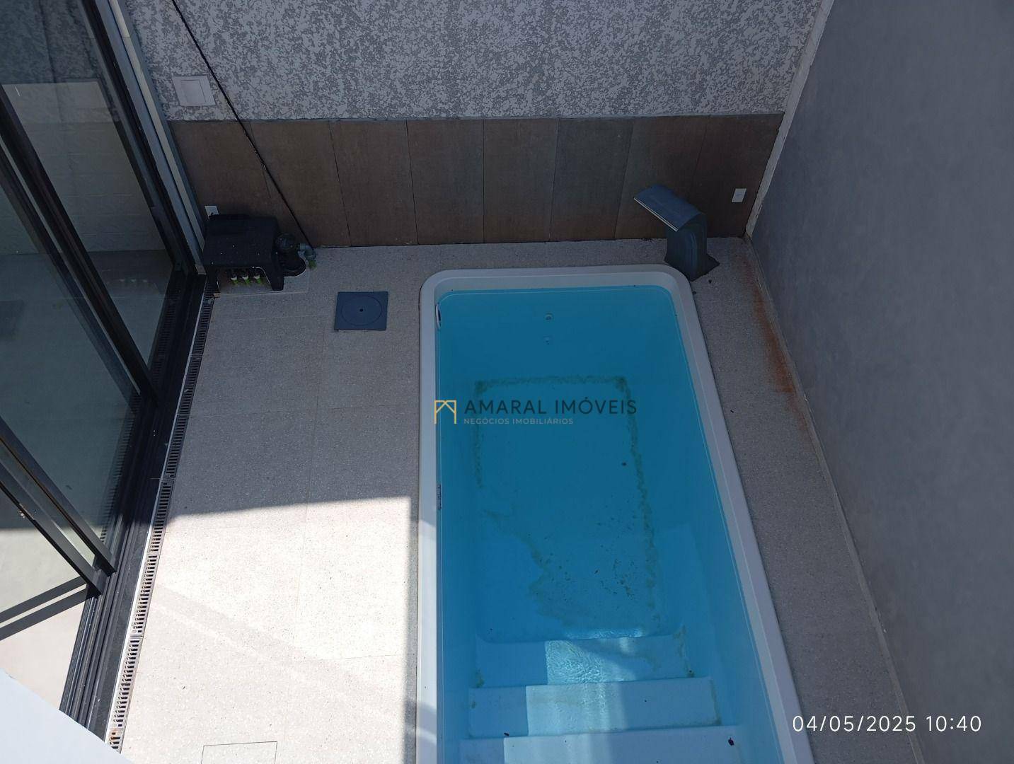 Sobrado à venda com 4 quartos, 200m² - Foto 3