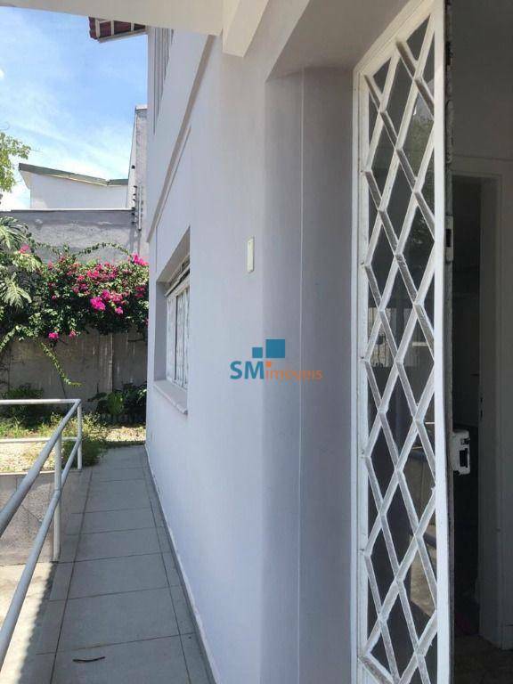 Sobrado à venda e aluguel com 3 quartos, 300m² - Foto 1