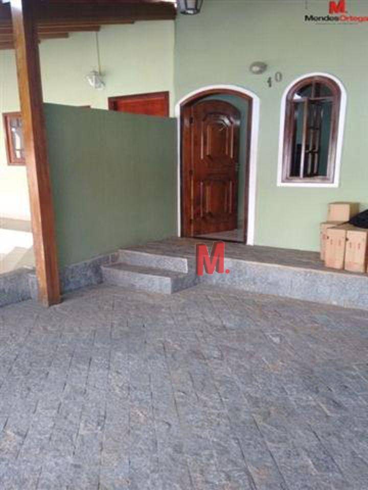 Casa de Condomínio à venda com 3 quartos, 146m² - Foto 1