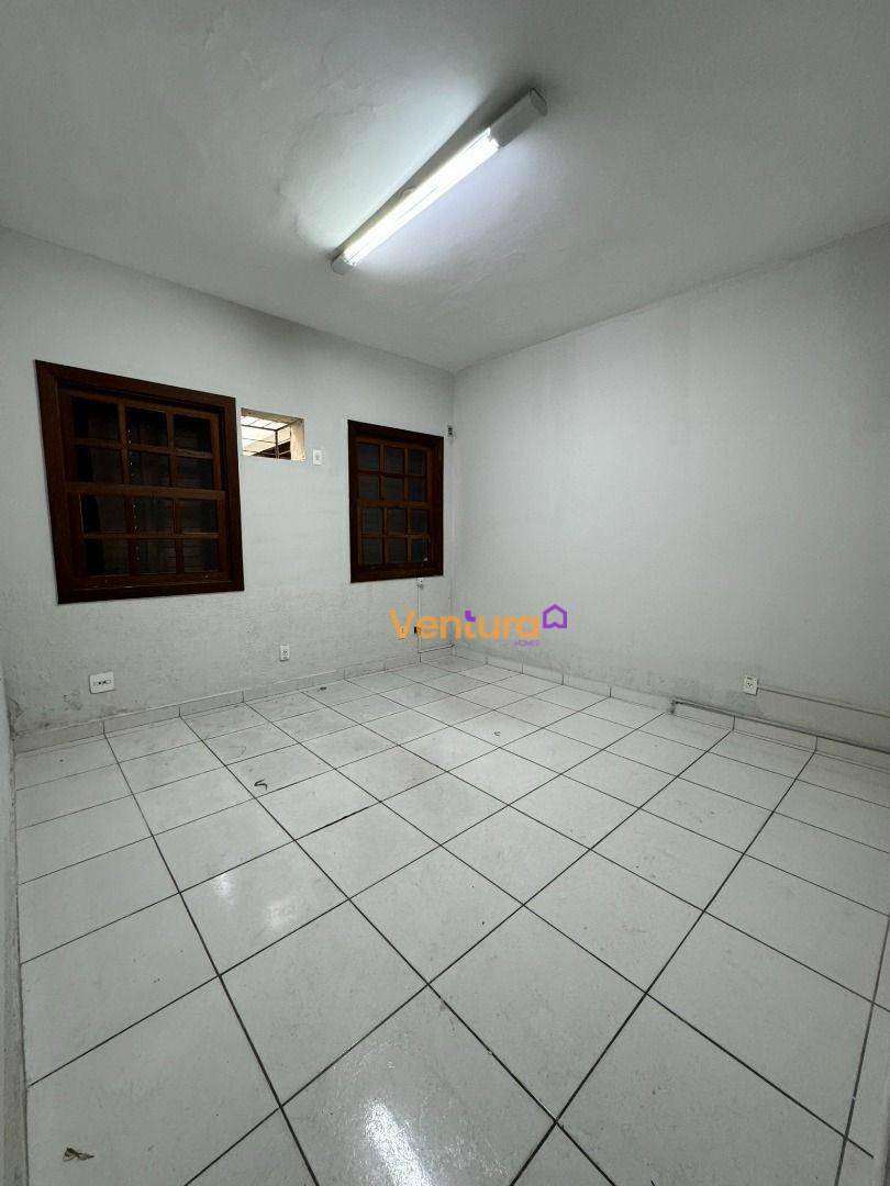 Casa à venda e aluguel com 4 quartos, 210m² - Foto 9