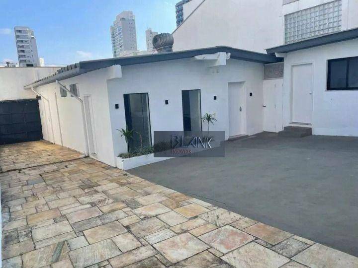 Casa para alugar com 8 quartos, 220m² - Foto 4