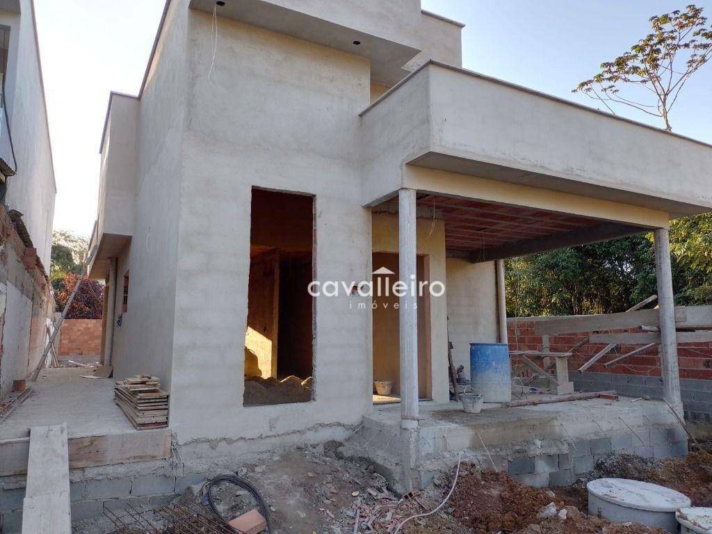 Casa à venda com 3 quartos, 123m² - Foto 1