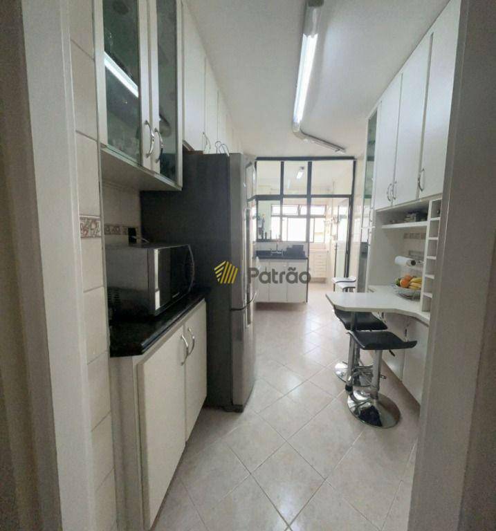 Apartamento à venda com 2 quartos, 68m² - Foto 5