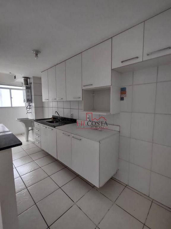 Apartamento à venda com 2 quartos, 69m² - Foto 29