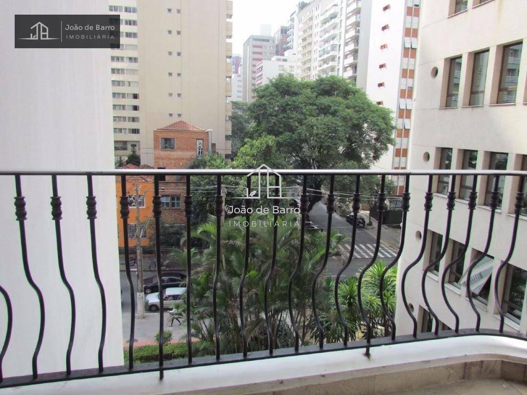 Apartamento para alugar com 2 quartos, 150m² - Foto 4