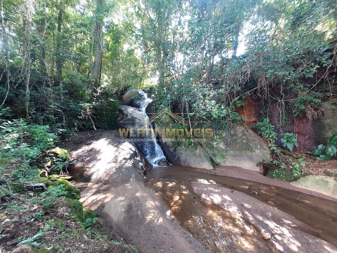 Fazenda à venda com 3 quartos, 30000m² - Foto 1