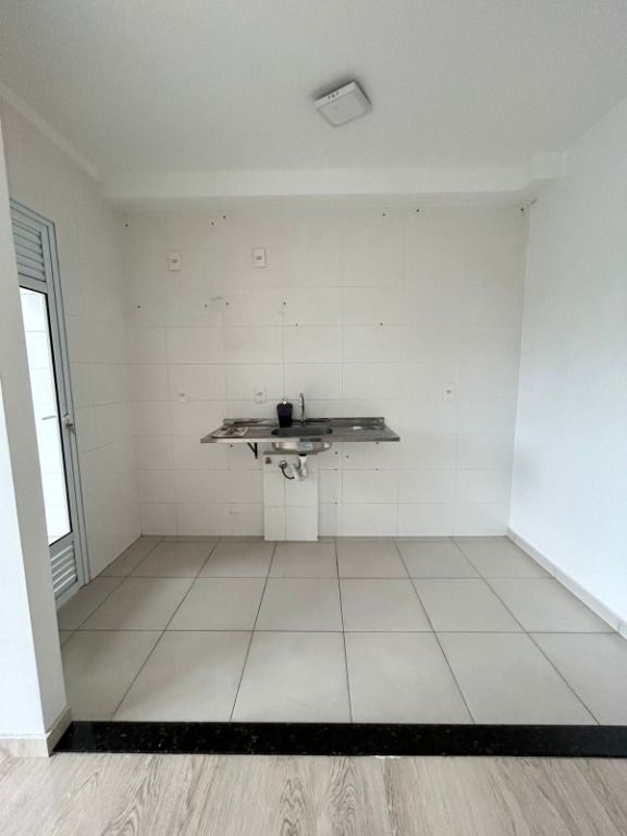 Apartamento à venda com 2 quartos, 50m² - Foto 15