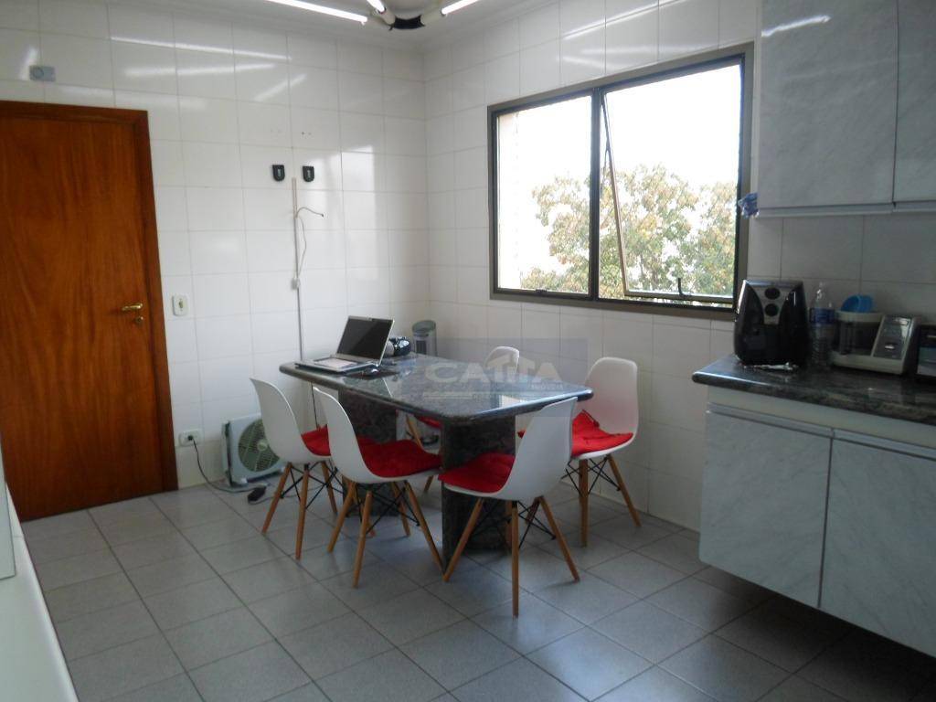 Apartamento à venda com 3 quartos, 190m² - Foto 24