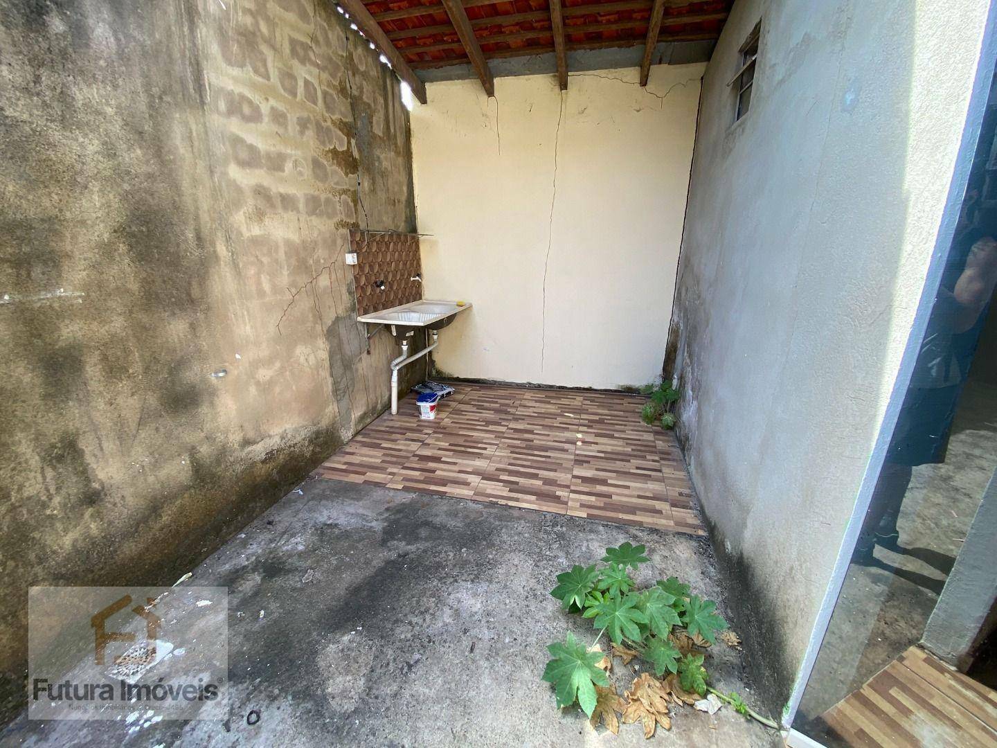 Casa para alugar com 2 quartos, 65m² - Foto 15