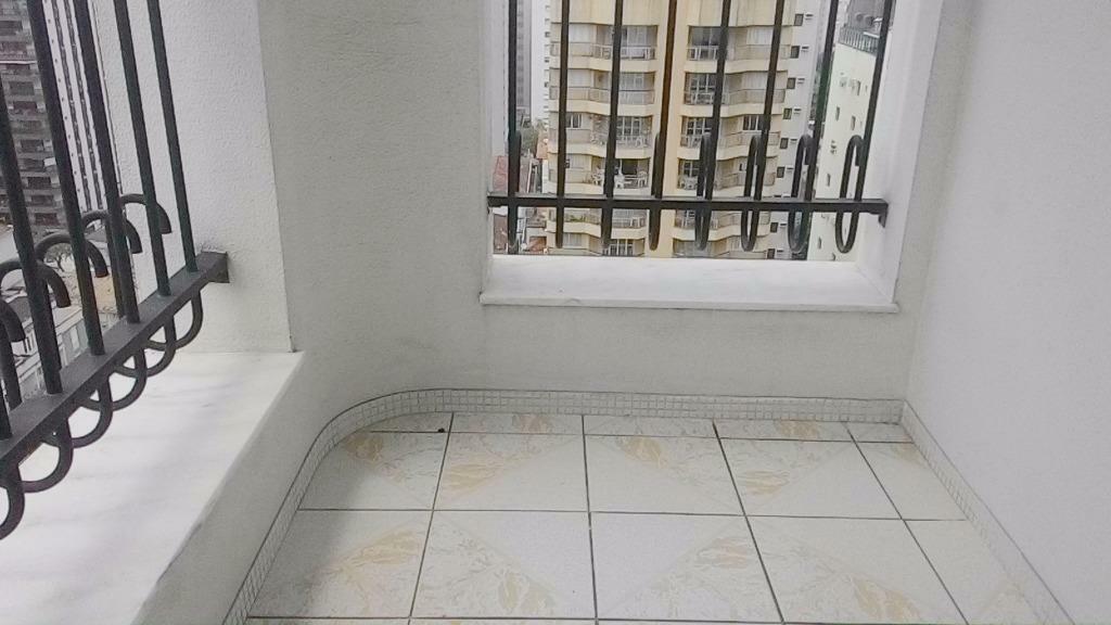 Apartamento à venda com 3 quartos, 135m² - Foto 9