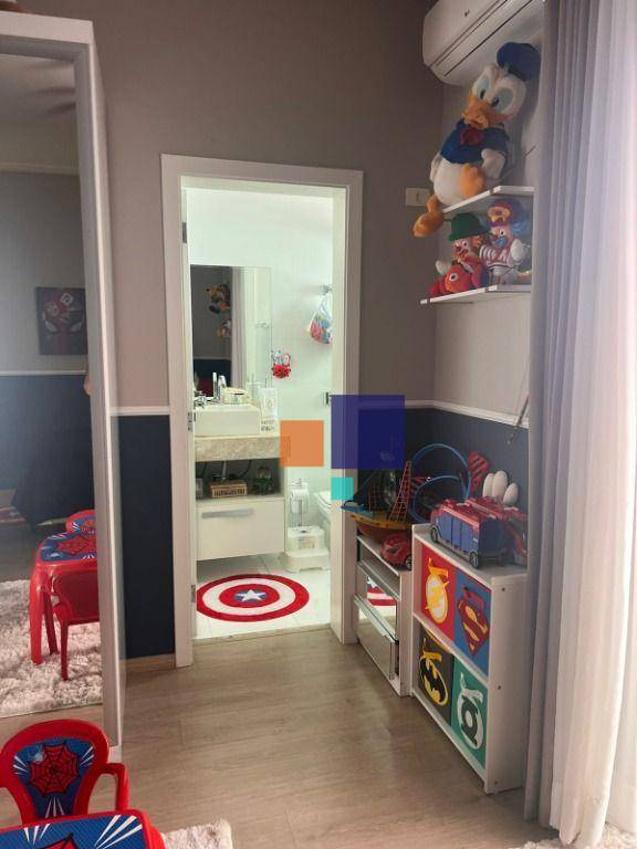 Sobrado à venda com 3 quartos, 350m² - Foto 47